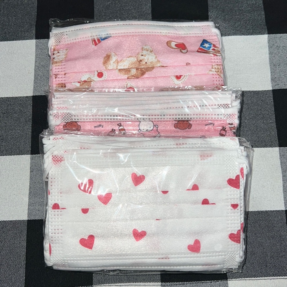 3 SEALED BAGS (10 in each bag) KID GIRL PINK DISPOSABLE MASKS